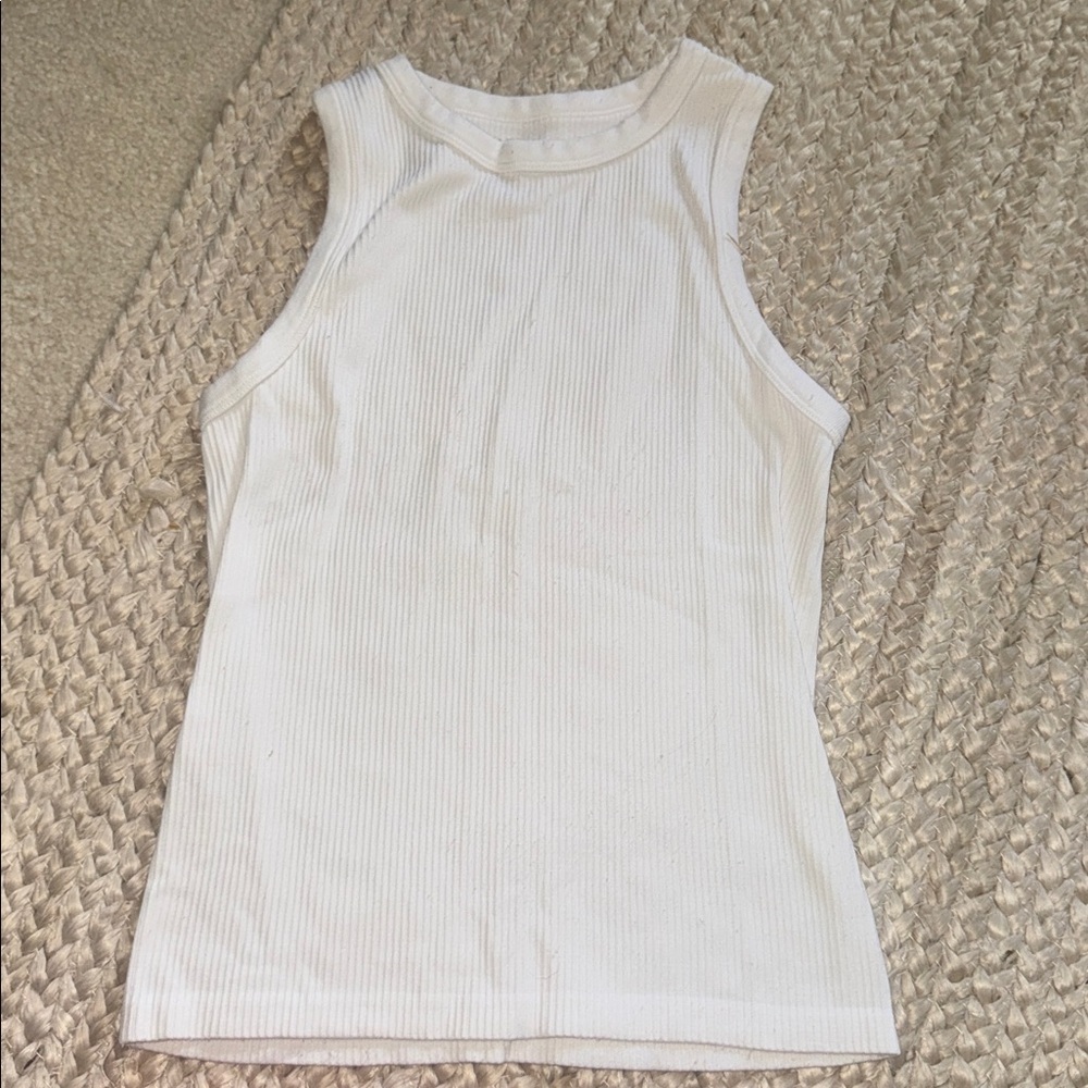 Athletic lot of Tank Tops - Picture 5 of 5